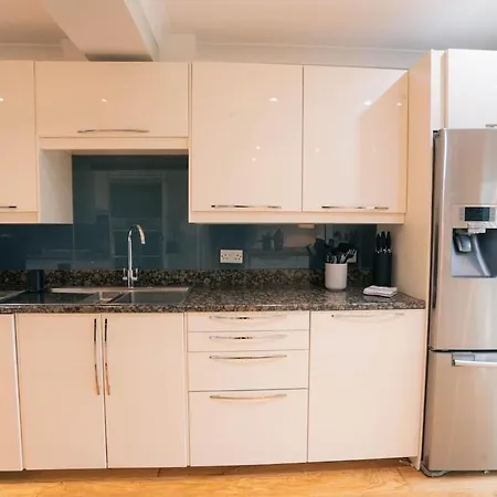 St Nicholas Haven Lejlighed *